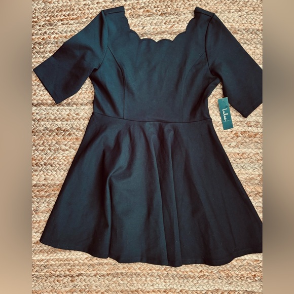 NWT Large Black Lulus Scalloped Neckline Skater Dress - Picture 2 of 6